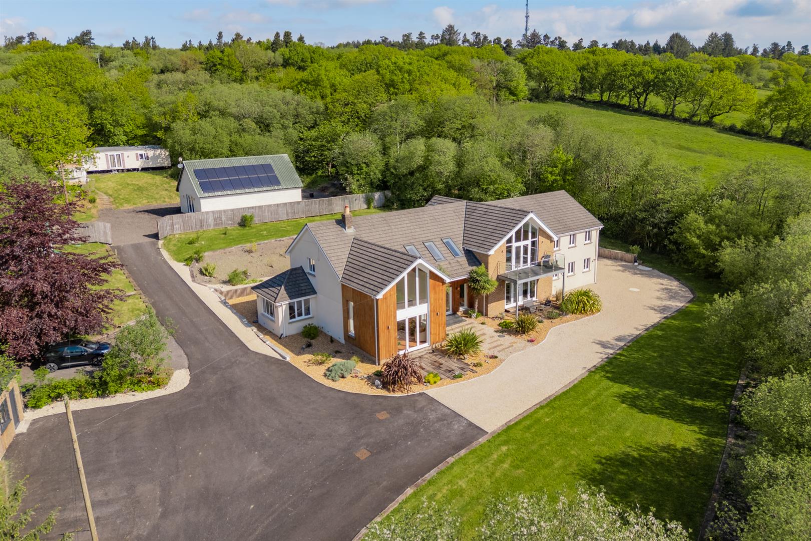 Pant Y Meillion, Llandeilo Road, Gorslas, Llanelli, SA14 7LR